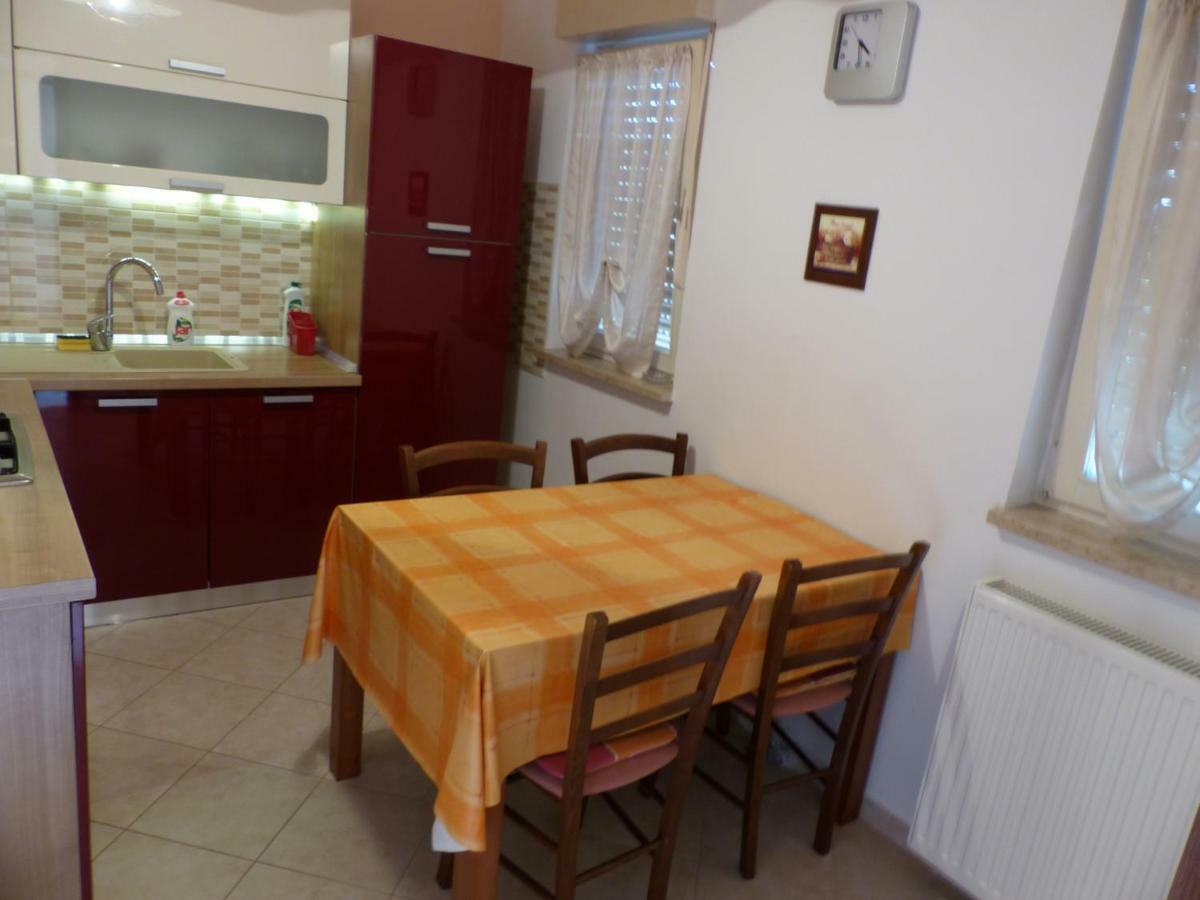 Apartment Ana Krnica Exteriör bild